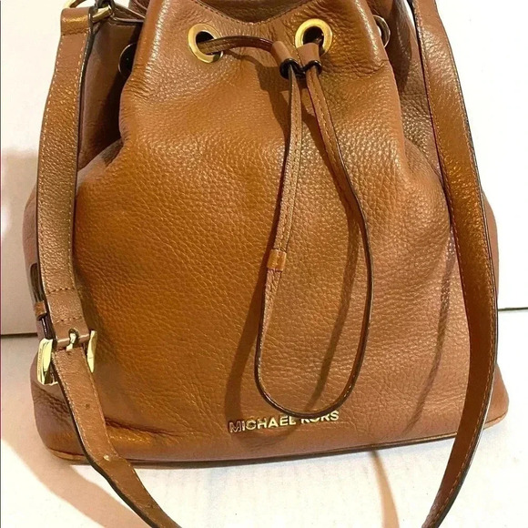 Michael kors brown leather satchel handbag